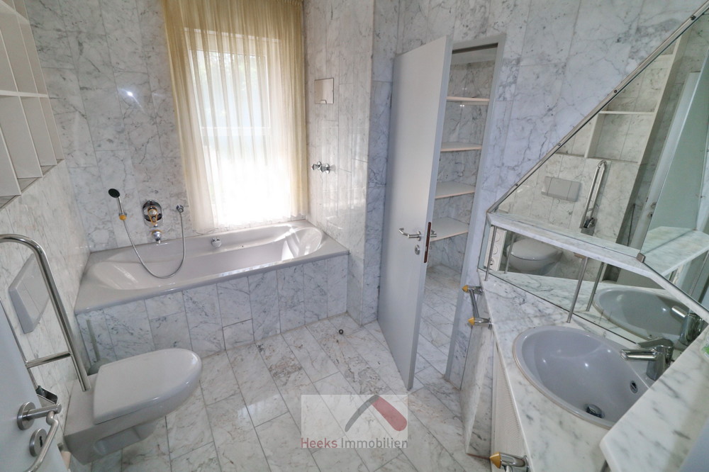 OG Badezimmer