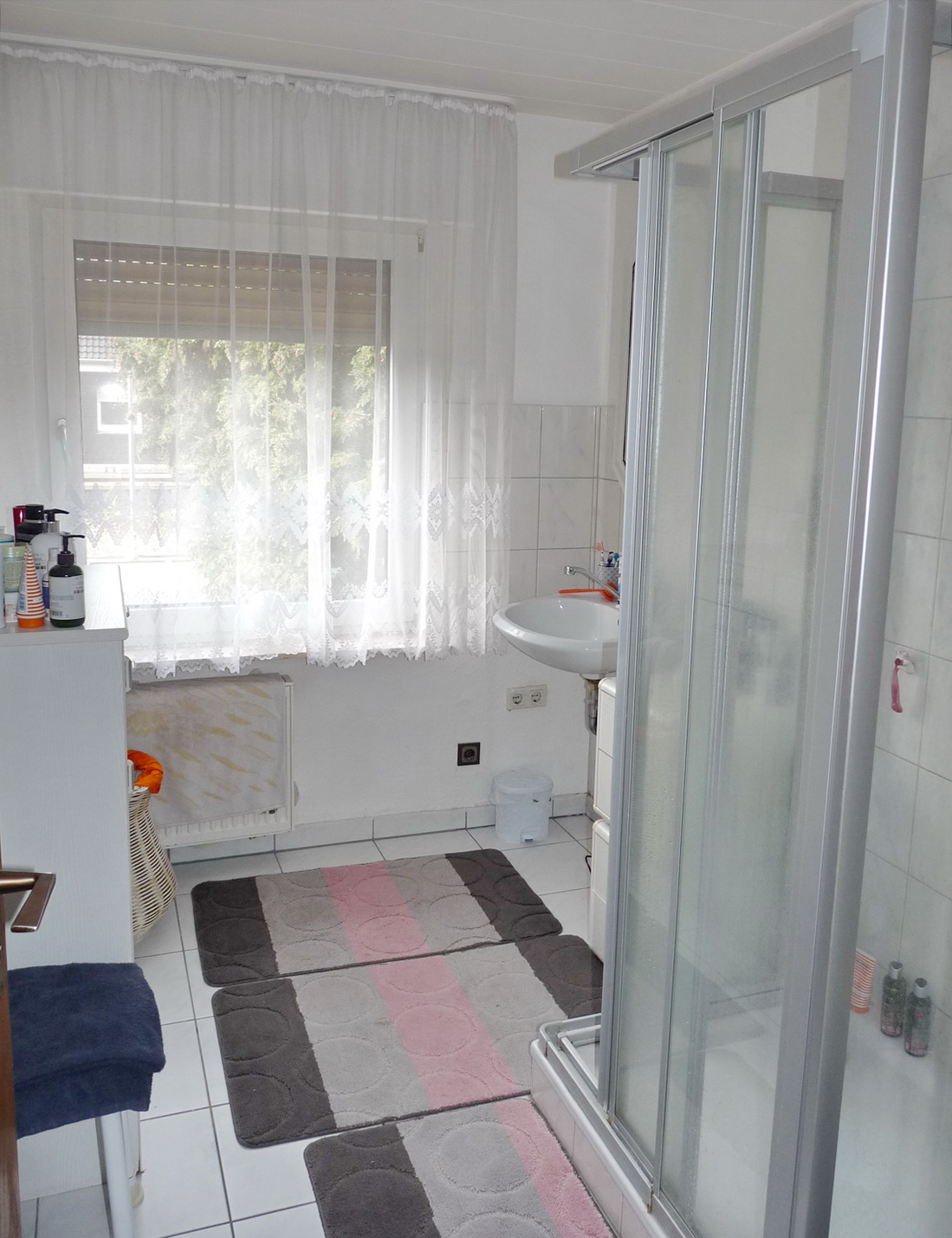 OG Bad mit Dusche