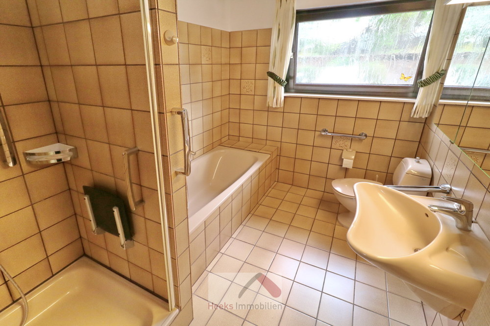 EG: Badezimmer