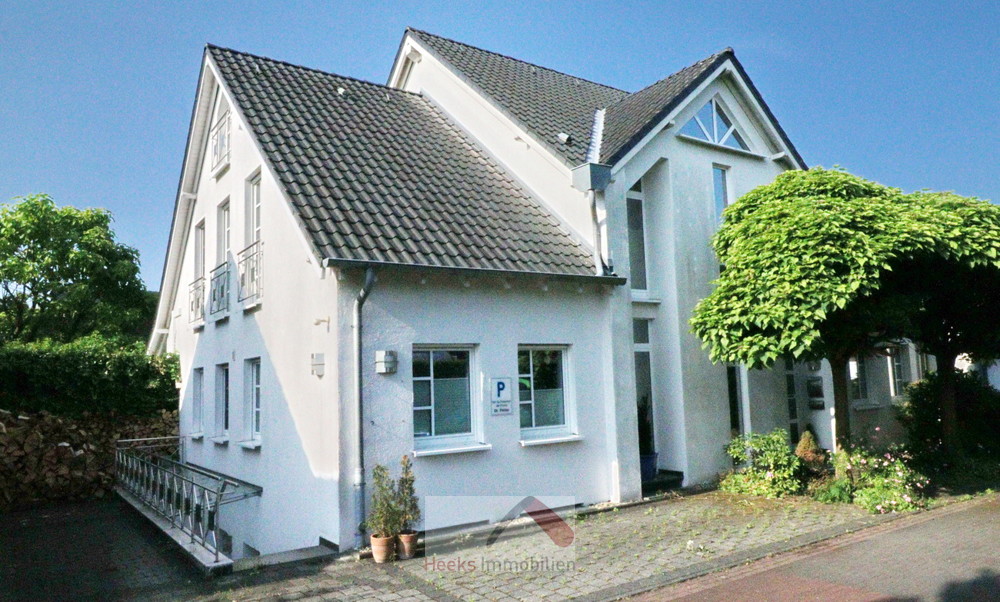 Praxis- oder Büroräume in RE-Hochlar