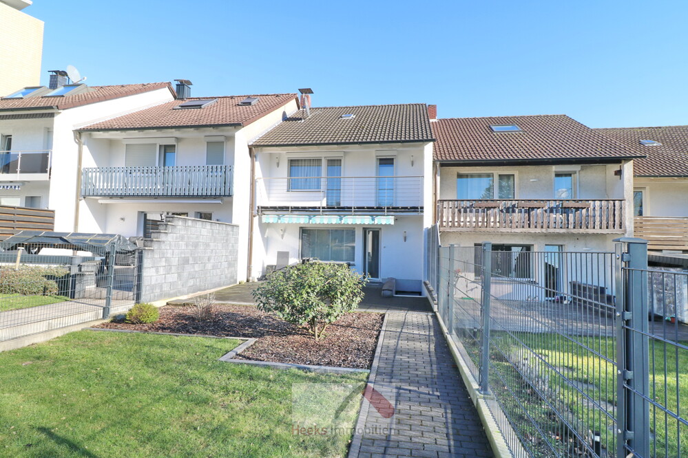 renoviertes Reihenhaus mit Garage im Berliner Viertel